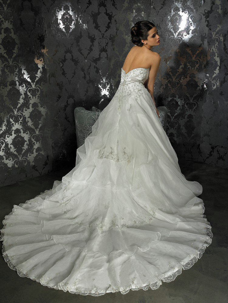 Orifashion HandmadeRomantic Wedding Dress with Cathedral Train A